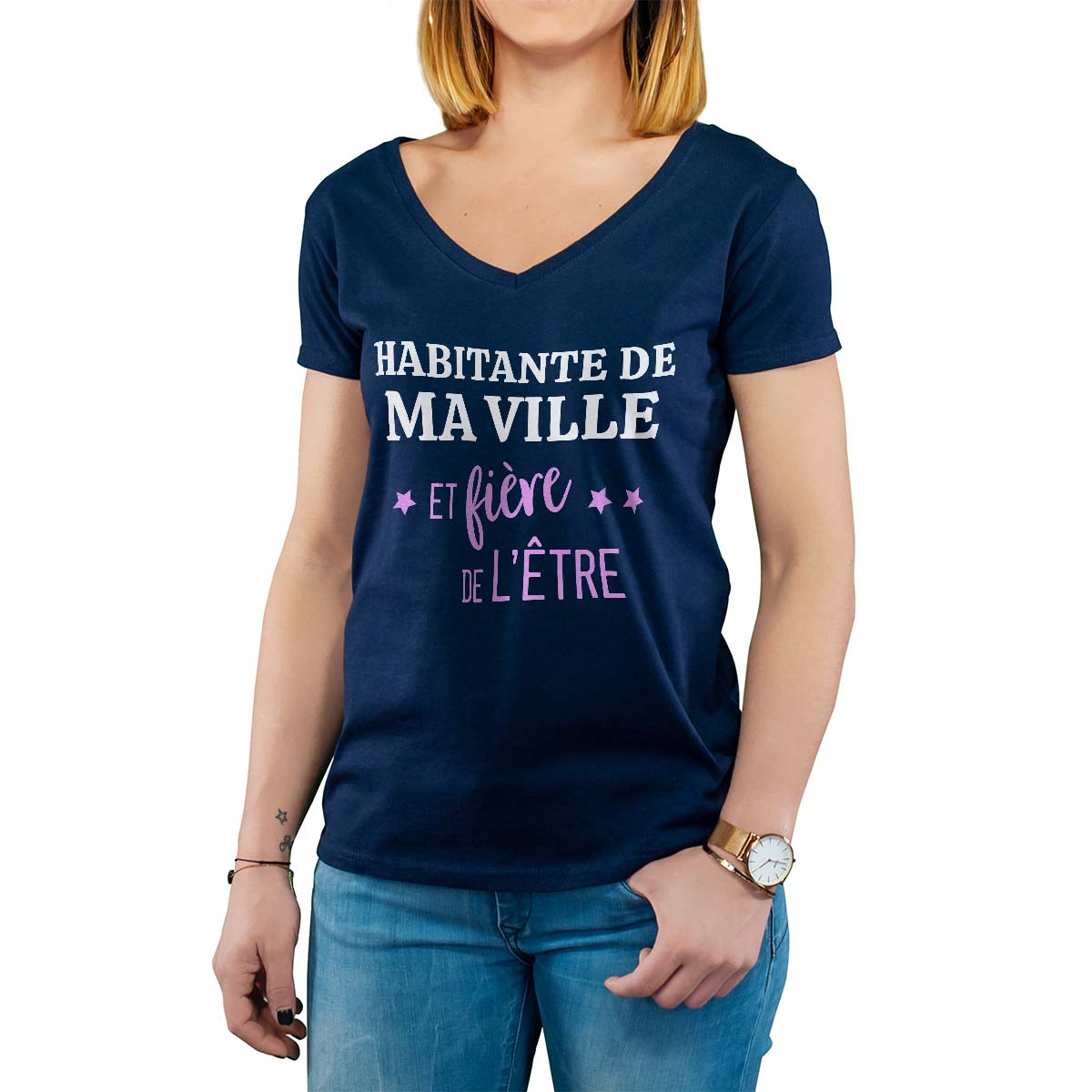 T-Shirt marine pour femme avec le message personnalisé rose gentile-lugny-champagne  et fière de l'être