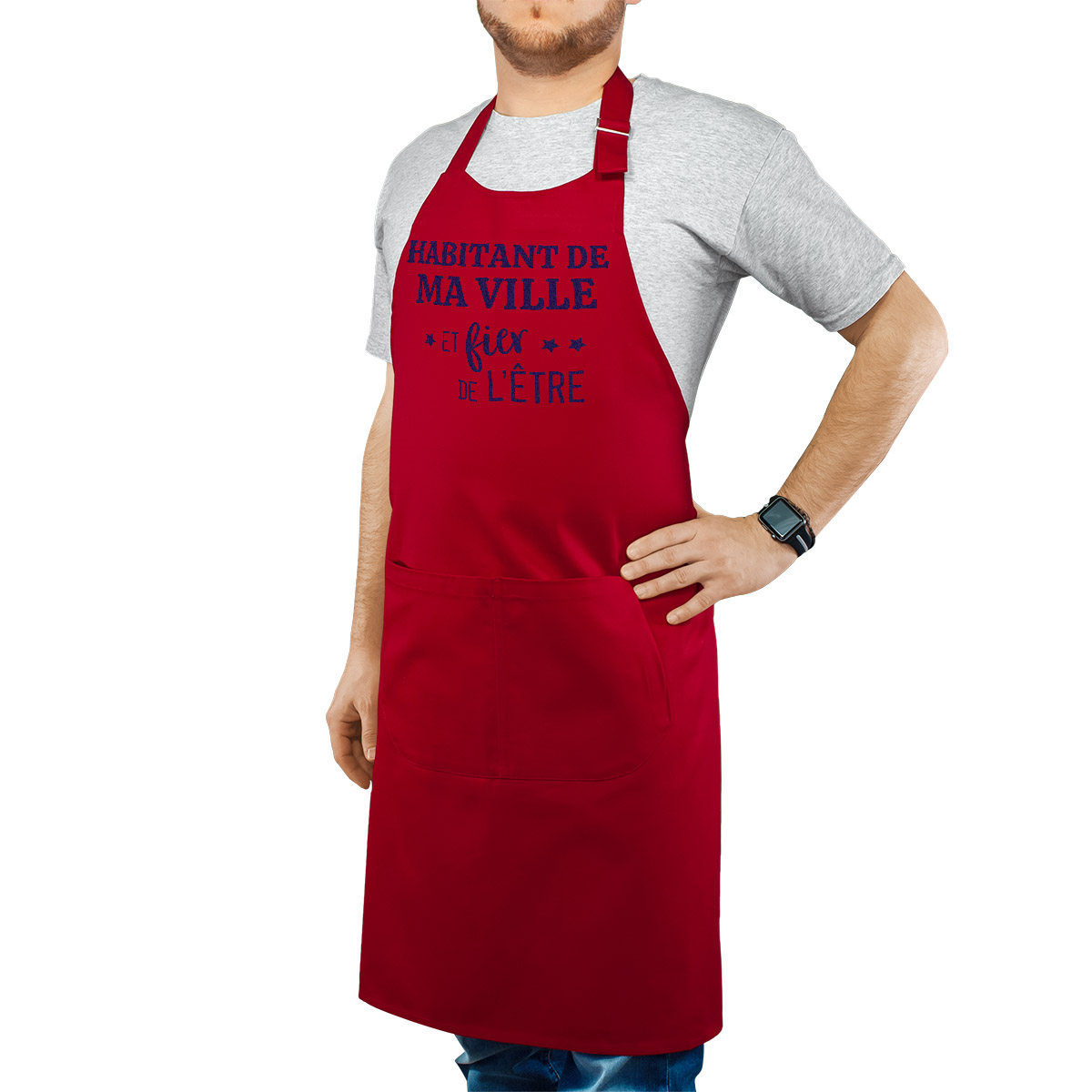 Tablier de cuisine personnalisé rouge pour homme avec le message personnalisé marine gentile-menetou-couture  et fier de l'être