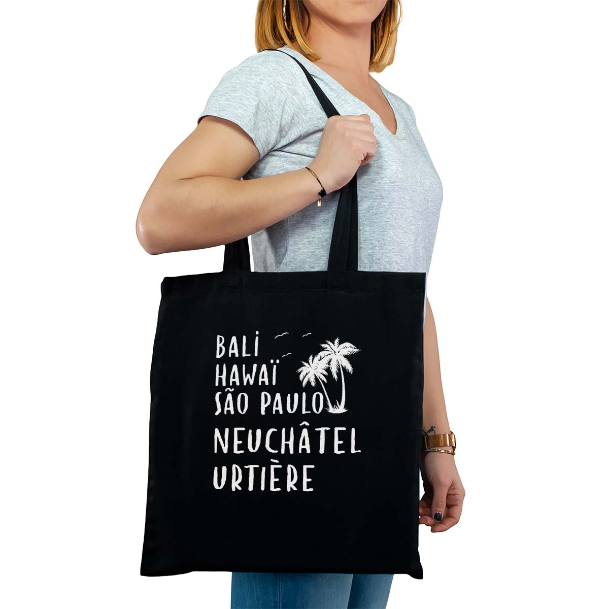 Totebag cabas personnalisé noir pour femme avec le message personnalisé blanc bali hawaï sao-paulo neuchâtel-urtière