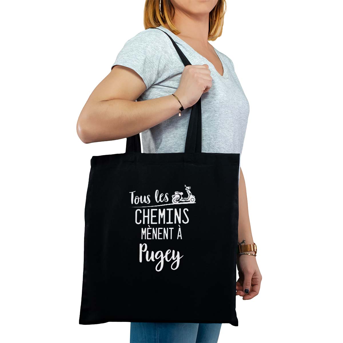 Totebag cabas personnalisé noir pour femme avec le message personnalisé blanc tous les chemins mènent à pugey