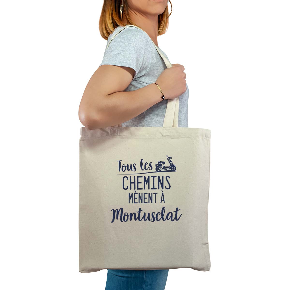Totebag cabas personnalisé naturel pour femme avec le message personnalisé marine tous les chemins mènent à montusclat