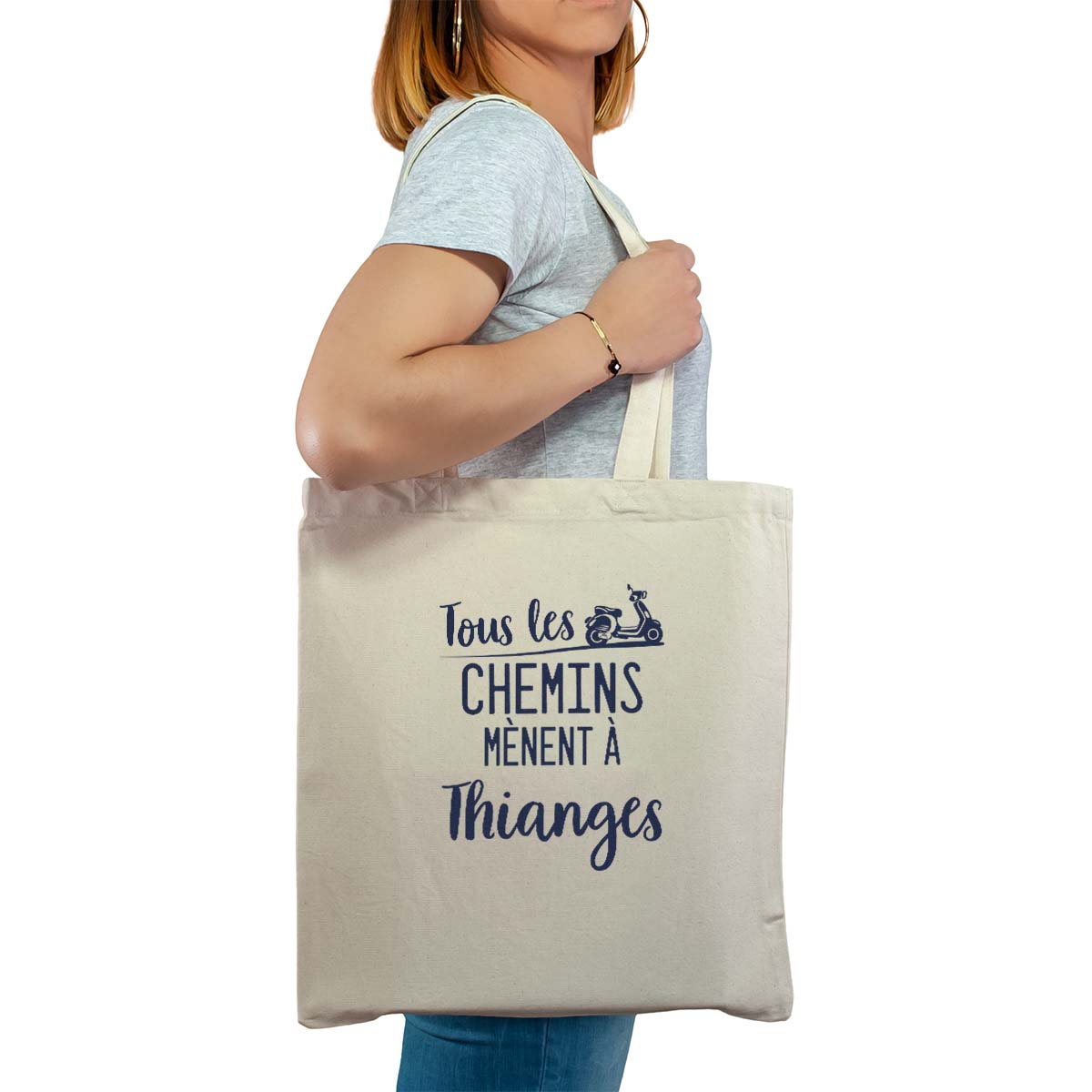 Totebag cabas personnalisé naturel pour femme avec le message personnalisé marine tous les chemins mènent à thianges