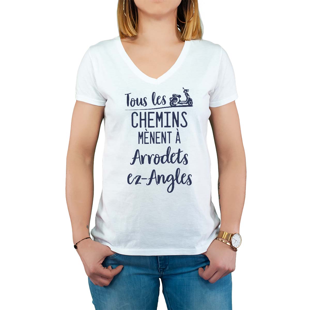 T-Shirt blanc pour femme avec le message personnalisé marine tous les chemins mènent à arrodets-ez-angles