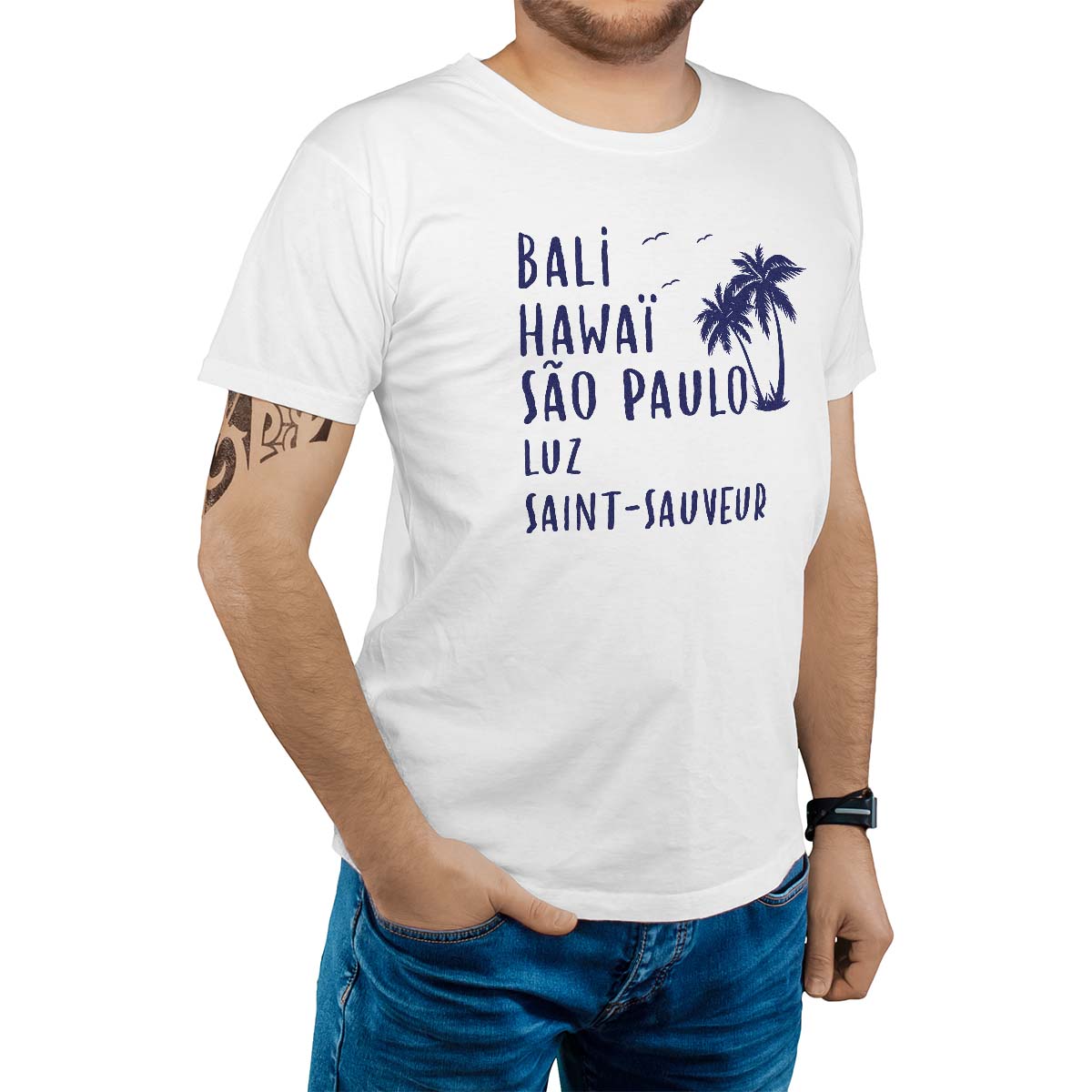 T-Shirt blanc pour homme avec le message personnalisé marine bali hawaï sao-paulo luz-saint-sauveur