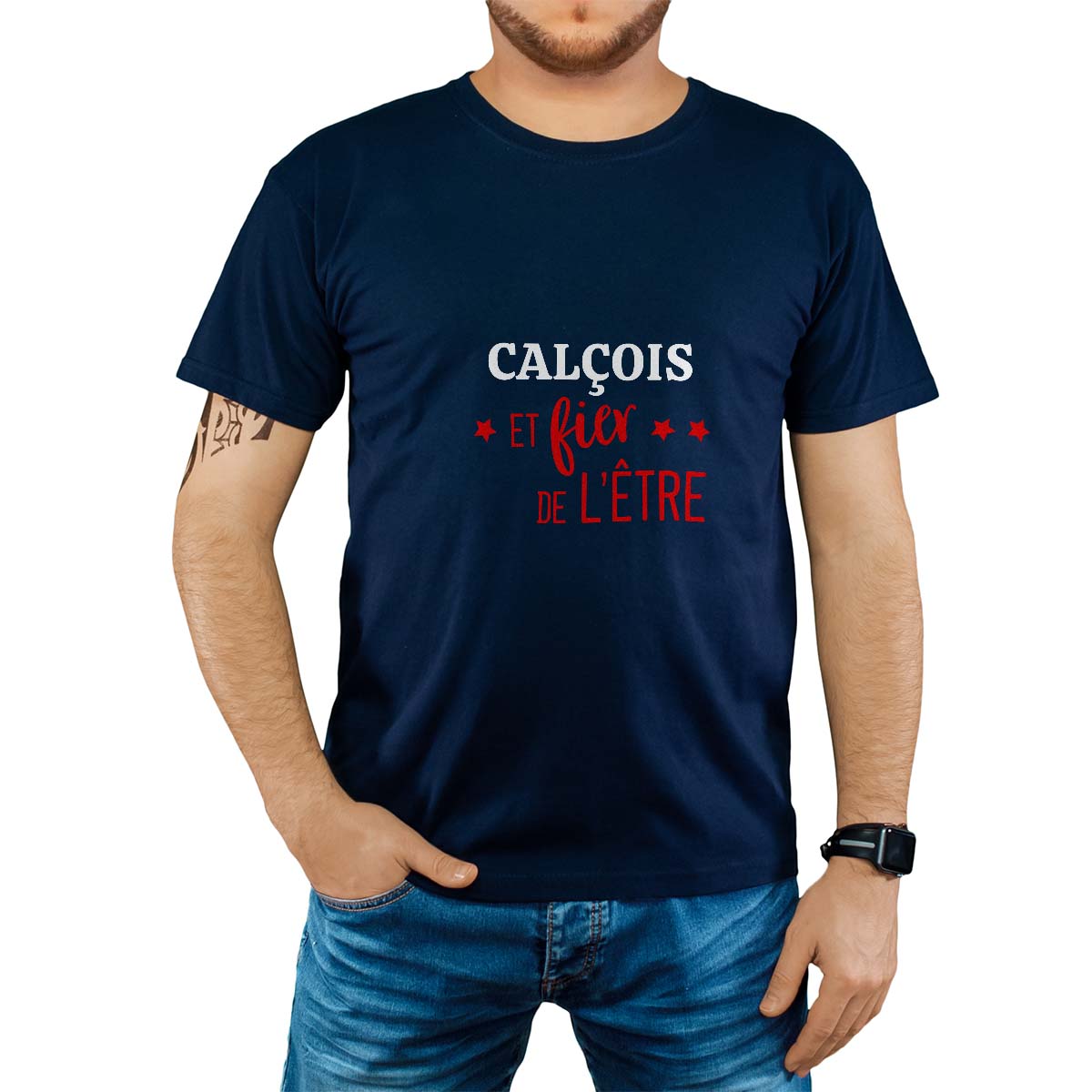 T-Shirt marine pour homme avec le message personnalisé rouge calçois  et fier de l'être