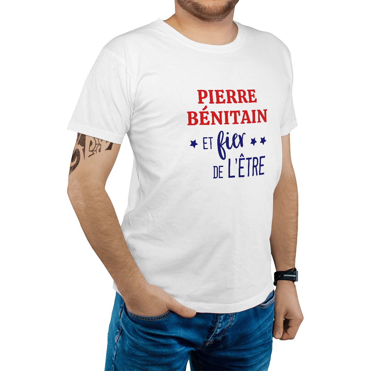 T-Shirt blanc pour homme avec le message personnalisé marine pierre-bénitain  et fier de l'être